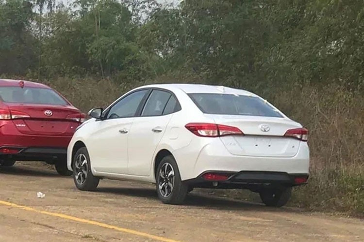 Nhiều người nhận định việc Toyota Vios 2023 ở Việt Nam chỉ có vài thay đổi nhỏ là do hãng vẫn còn tồn lượng xe đã lắp ráp. 