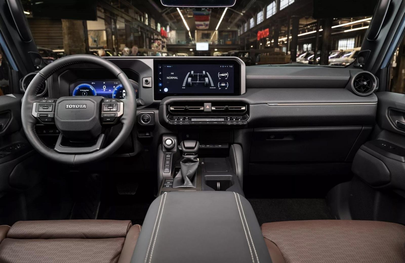 Không gian nội thất xe Toyota Land Cruiser Prado thế hệ mới