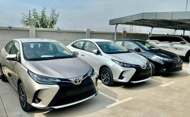 Toyota Vios phiên bản nâng cấp gia tăng sức cạnh tranh với các đối thủ cùng phân khúc như Honda City 2021 hay Hyundai Accent 2021.
