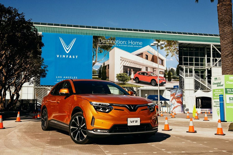 VinFast bắt tay với công ty viễn thông hàng đầu Mỹ về kết nối xe điện toàn cầu.