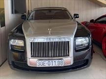 Rolls-Royce Ghost 10 tuổi bán lại vẫn đắt hơn Mercedes-Maybach S 450 L 'đập hộp'