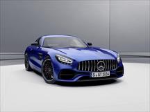 Ngắm nhìn xe thể thao Mercedes-AMG GT 2021 đẹp đến nao lòng