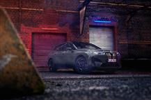 BMW iX M60 - SUV điện hiệu suất cao sắp ra mắt có gì hay?