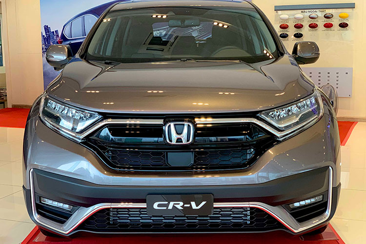 Trong tháng 7/2021 này, mẫu xe Honda CR-V thế hệ mới tại Việt Nam bất ngờ được giảm tới 100% phí trước bạ và ưu đãi hấp dẫn từ đại lý.