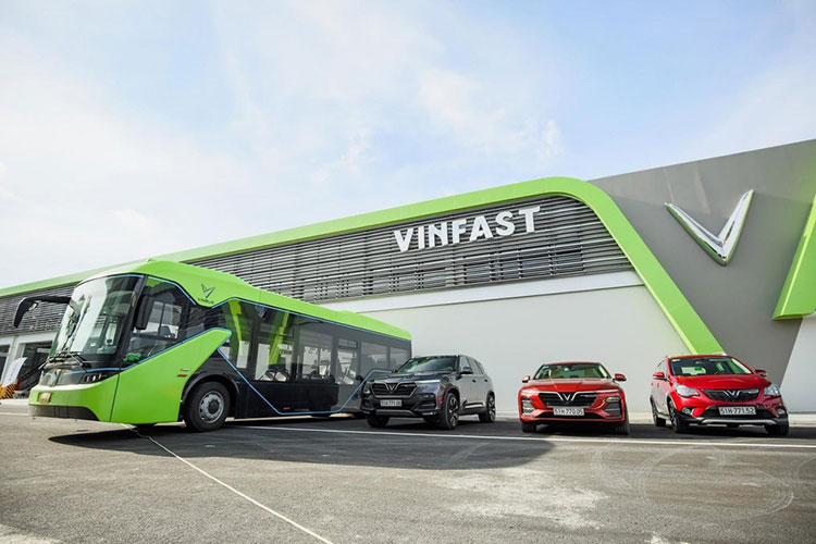 Xe buýt điện VinBus đã chính thức lăn bánh tại Phú Quốc.