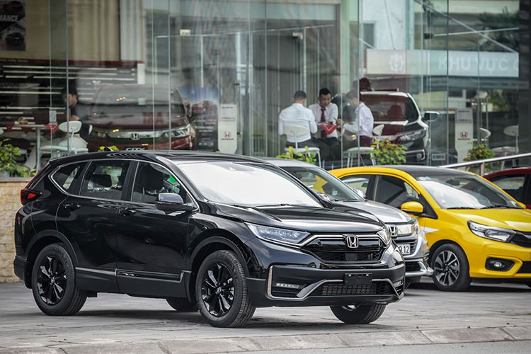 Honda CR-V đang nhận được mức giảm tiền mặt 40 triệu đồng, cùng nhiều quà tặng có giá trị.