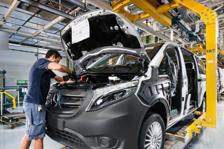 Mercedes-Benz triệu hồi dòng xe Van-Vitoria dính lỗi túi khí.