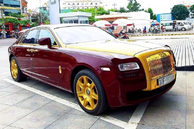 Rolls-Royce Ghost của ông Trịnh Văn Quyết mới bị ngân hàng BIDV thu giữ để xử lý nợ.