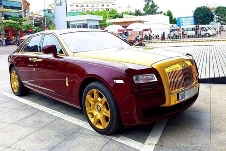 BIDV Quy Nhơn đang làm các thủ tục đấu giá công khai chiếc Rolls-Royce Ghost của ông Trịnh Văn Quyết.