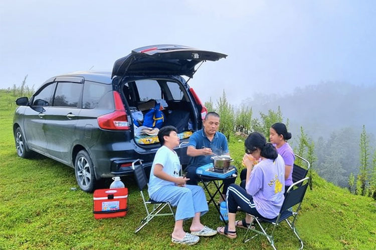 Anh Thảo Nguyên chia sẻ nhờ có Suzuki Ertiga mà gia đình anh có những buổi cắm trại đơn giản mà hạnh phúc.