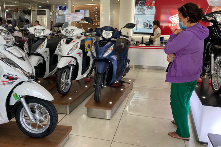 Nhiều mẫu xe máy Honda Việt Nam tiếp tục tăng giá bán