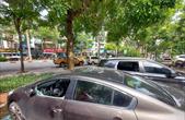 Điều tra vụ hàng loạt ô tô bị đập vỡ kính tại Hà Đông, Hà Nội