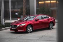 Mazda6 thêm 2 phiên bản mới, giá cao nhất gần 900 triệu đồng