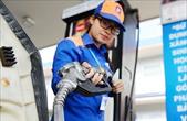 Giá xăng tại Việt Nam có thể giảm thêm 2.000 - 2.500 đồng/lít