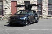 Chủ xe phải bồi thường 1400 USD vì gọi Tesla Model X là “đồ chơi tự sát”