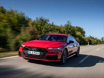 Vén màn phiên bản chỉ tiêu thụ 1,9 lít xăng/100 km của Audi A7 2021