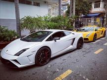 Bộ đôi siêu xe Lamborghini Gallardo 'lạ' chính thức cập bến Sài Gòn, một chiếc đã có chủ