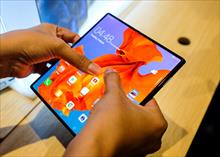 Lý do Huawei hoãn ra mắt smartphone màn hình gập Mate X